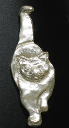 1546 - Broche chat marchant